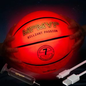 MPMVP verlicht basketbal - maat 7 - Glow in the Dark - USB oplaadbaar - Geschenk gewikkeld voor jongensjongeren die dol zijn op Basketball 240407