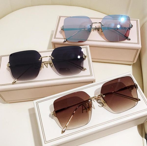 Mme New Women Sunglasses Sungases Sincless UV400 Brand Designer Gradient Sun Glasses Femme avec Box6224189