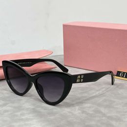 MU Cat-eye pour femmes Designer lettre Peplum lunettes de soleil qualité supérieure lumière luxe mode lunettes de soleil cadeau