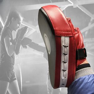 Muay Thai Boxing Training Bags Gym Boxing Busing Bag Boxer Handschoenen PAW Kickboxing Fitness Equipment Paws Sportsaccessoires Y240428