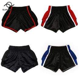 Muay thai pantalones cortos en blanco satin boxing para hombres para hombres para niños mma ropa de kickboxing lifting lucha personalizada 240408
