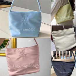 Mucu y bolsas de ébano diseñador bolso de nylon bucket bolso bordado desplazamiento de hombro impermeable auxil