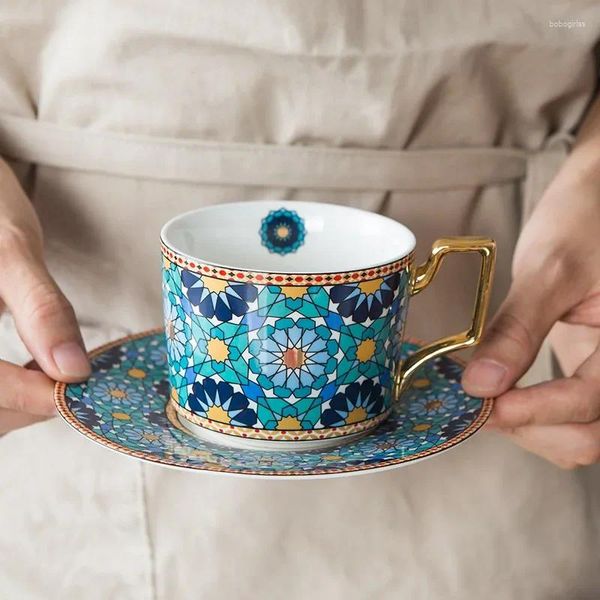 Tasses 1 ensemble tasses à café de luxe de style marocain et soucoupe avec poignée d'or pour tasse de thé en céramique spéciale cappuccino