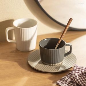 Mokken 160/250 ml Japanse stijl gestreepte koffiemok met schotel ontbijt Havermout Melk beker Eenvoudig kantoortheeltop magnetron veilig