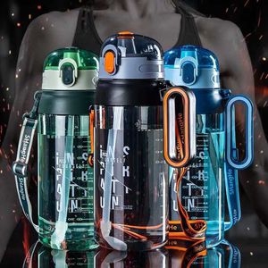 Mokken 16002100 ml sportwaterfles buiten lekvrije fitness gym training stro water cup shaker fles met draagbare handgreep Z0420