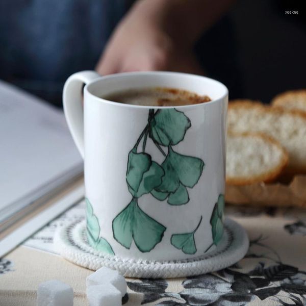 Tasses 1pc tasse à café en céramique grande tasse blanche thé fine porcelaine tasses en porcelaine couple ensemble cadeaux verres 400ml