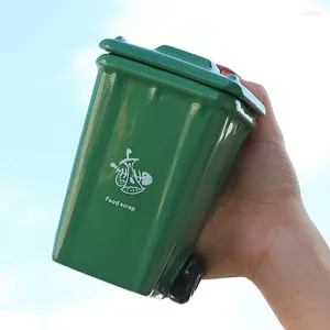 Mokken 1 st Creative Trash Can Water Cup 400 ml keramische koffiemok met deksel hoge waarde cadeau vreemde bekers zwart groen