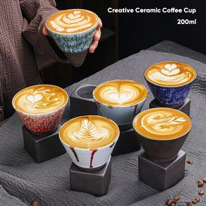 Mokken 1 stks Creatieve retro keramische koffiemok Ruw aardewerk thee Cup Japanese latte trek bloem porselein 230817