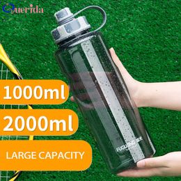 Mokken 2000 ml grote capaciteit water flessen draagbare buiten plastic sportfles met thee infuser fitness lekvrije shaker flessen Z0420