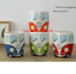 Mokken 20 -stcs/lot cartoon dubbele bus hand schilderen retro keramische cup koffie melk thee mug drinkware novetly cadeaus