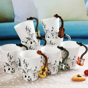 Mokken 240 ml Creatieve muziek keramische mug gitaar vioolstijl schattige koffie thee melkstaaf mokken en kopjes met handvat nieuwheidsgeschenken 240417