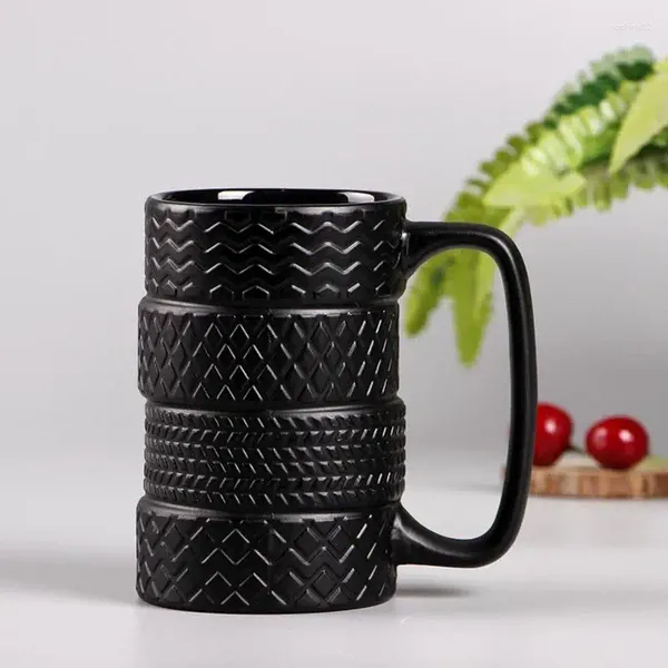 Tazas 3D Cool Black Tire Forma Taza de cerámica esmerilada Café grande Té Regalo creativo para los fanáticos del automóvil Diseño de capacidad de 400 ml