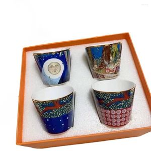 Mokken 4 stks/set Creatieve Koffiekopje Met Lepel Luxe Dessert Bone China High Tea Cups Set Paar Gift Keramische Night sky