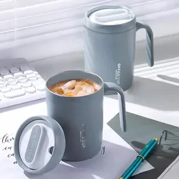 Tasses 500 ml gris créatif pp liner portable bureau de grande capacité couverte de café au lait couvert pour le voyage de voyage domestique cafétera