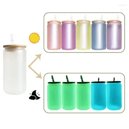 Tazas 50pcs 16 oz Cuerpo de vidrio de sublimación Cambio de color UV Tumbler Glow con esmeraborda en Bebida oscura Taza de café de cerveza con tapas de bambú