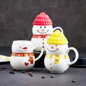 Tasses 9 types de tasse à café en céramique créative dessin animé de noël bonhomme de neige tasse à eau avec couvercle maison bouteille année 2022 cadeaux273m