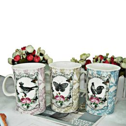 Tasses Familles d'animaux Bird Butterfly Rooster charmant en céramique Pottery Mug art Unique Design Coffee Tea Milk Bear Stoare Cup Cadeau