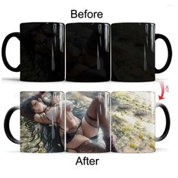 Tazas Anime Girl Black Pantyhose Decoloration Mug Taza que cambia de color 11oz Cerámica Café Té Leche Regalo para hombres o niños