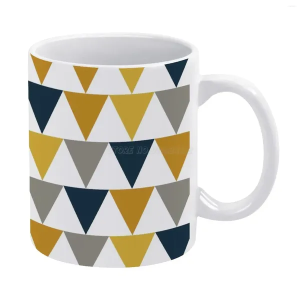 Tasses Arrows: Mustarde légère jaune bleu foncé gris gris et géométrique blanc tasse 11 oz drôle de céram