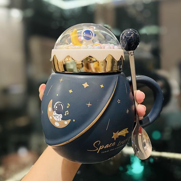 Tasses Série astronaute tasse en céramique avec couvercle cuillère mignon boîte-cadeau d'affaires créatif en céramique café tasse à thé vacances anniversaire filles cadeaux 230904