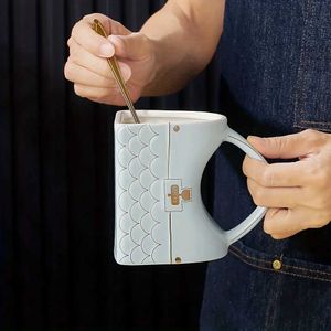 Tasses Sac en forme de sac à main de table avec cuillère en céramique tasse de bureau à la maison tasse de café de tasse de thé après-midi