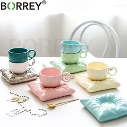 Mokken Borrey Ceramic Tea Cups en Saucer Sets Office Coffee Cup met kussen 200 ml Melk mok Britse middag