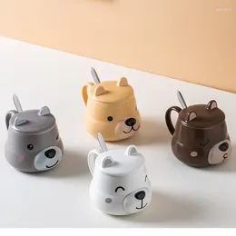 Tasses Cartoon Bear en céramique tasse avec couvercle de gobelets en eau de couvercle peut être commandé en vrac