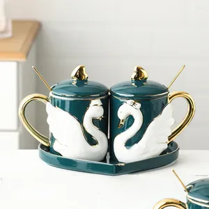 Tasses en céramique tasse waterware doré green swan ours couvercle couple tasse tasse coffret cadeau soulage