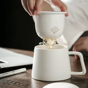 Mokken Ceramics Coffee Mug Filter kantoor herbruikbaar geïsoleerd porselein met deksel Creative Tazzine Caffe Tea Cup Set