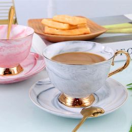 Tazas taza de café y platillo tazas de espresso de cerámica con cuchara de platos con agua de mármol agua para agua para el desayuno para el hogar