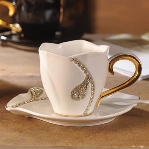 Tasses tasse à café cadeau créatif amoureux tasses 3D en céramique avec décoration en strass et soucoupes ZM807175O