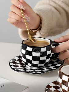 Tasses à café de tasses de 3 caisiers personnalisés en céramique peints en céramique à la main pour la cuillère de soucoupe pour les cadeaux créatifs de lait de thé