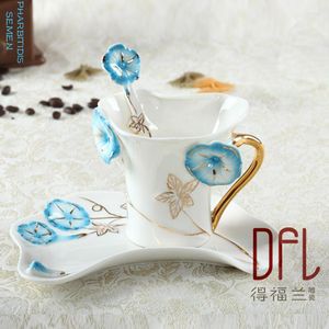 Mokken Gekleurde email Koffie Mok Cup Creative Bone China Semen Pharbitidis Milk Tea Set met lepelvriend cadeau