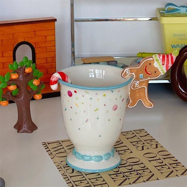 Tasses Creative Christmas en céramique Tasse avec cuillère mignon Gingerbread Man Café Milk Noël Office Office Home Drink Water tasse Cadeaux
