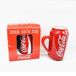 Mokken Creatieve Coffe Cups Ceramic Red Beer Mok Cokesvorm Cola Cup Aankomst Koffie voor Reizen Vrienden Gits