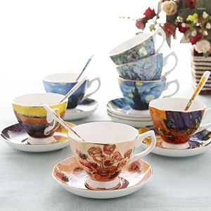 Moks Creative Coffee Cup en Saucer Set Moderne luxe keramische huismiddagthee met lepel eenvoudige high -end geschenken voor vrienden