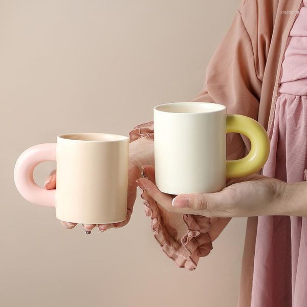 Tasses Creative mignon dessin animé tasse en céramique poignée épaisse Couple petit déjeuner lait tasse porcelaine gâteau Dessert cadeau décoration de la maison