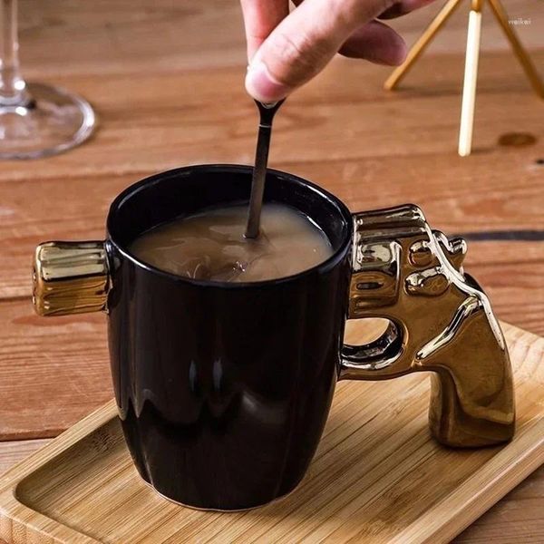 Tazas Creativo divertido 3D revólver pistola modelado taza de café de cerámica y taza de leche regalos del día de San Valentín
