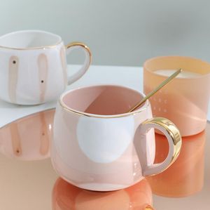 Tasses créatives maison tasse en céramique lumière luxe nordique tasse à café japonais simple eau lait couple paire