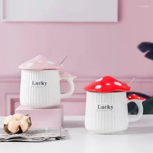 Tasses Creative Mug Mushroom tasse avec couvercle et cuillère thé inhabituel de café Couple d'origine Coup de bois tasses