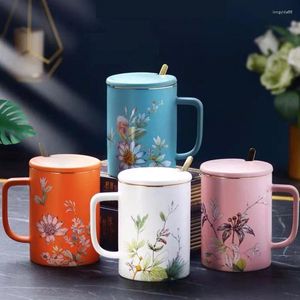 Tasses Créative Personnalité Flower Language Tasse avec couvercle et cuillère Céramique Boire d'anniversaire de Noël Gabillement de graduation pour elle