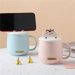 Tasses Créative Squirrel Mobile Téléphone Cartoon Céramique Certe Craft Gift Student Water Mug Mignon Coffee et tasses Thé