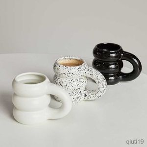 Tasses Creative Water Cup Tasse en céramique Tasses à café avec Big Handrip Céramique colorée Big Juice Mugs R230712