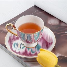 Tasses Créativité peinte en os de chinois tasse de café nordique moderne léger luxe Stripe céramique avec couvercle l'après-midi ensemble de thé