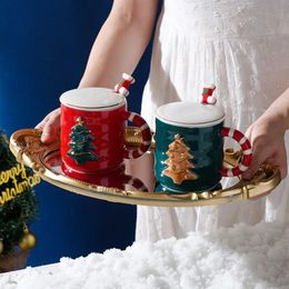 Tazas Taza de cerámica con diseño de árbol de Navidad de dibujos animados lindo para niñas, amigos, regalo para estudiantes, oficina en casa, café, leche, taza de té con cuchara Lif, vajilla 231121