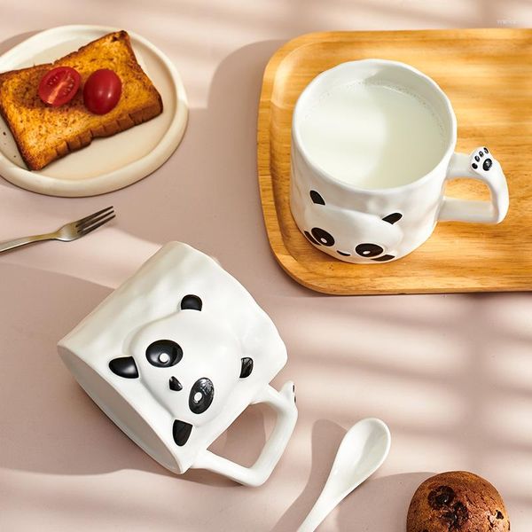 Tazas Lindo Panda de dibujos animados Taza de cerámica Taza de porcelana en relieve Luz de lujo Leche Desayuno Drinkware Estudiante Bebiendo