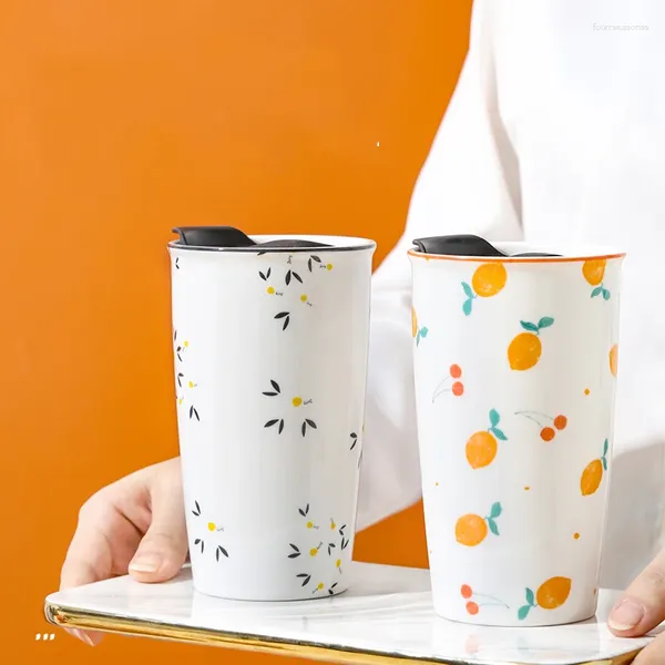 Tazas Taza pintada a mano de doble capa Taza de leche de cerámica de gran capacidad para el hogar con tapa Vaso de pareja de estilo japonés