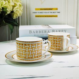 Tasses Drop fournisseurs tasse à thé en mosaïque classique et soucoupe tasse en céramique dorée vaisselle créative avec boîte-cadeau 230825