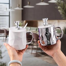 Tasses électroplées ours en céramique tasse à haut niveau en couple d'eau avec couverture scoop ménage léger café