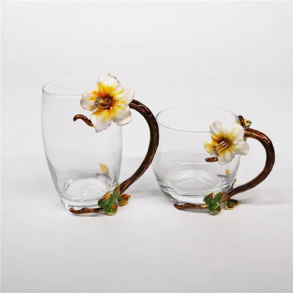 Tazas de café de esmalte con empuñadura amarilla y diario inferior de diseño de flores decoradas tazas de vidrio de vidrio F2 F2